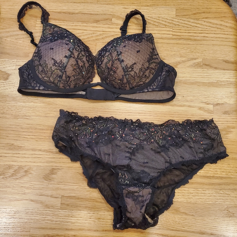 Victoria's Secret Bra and Panty Set